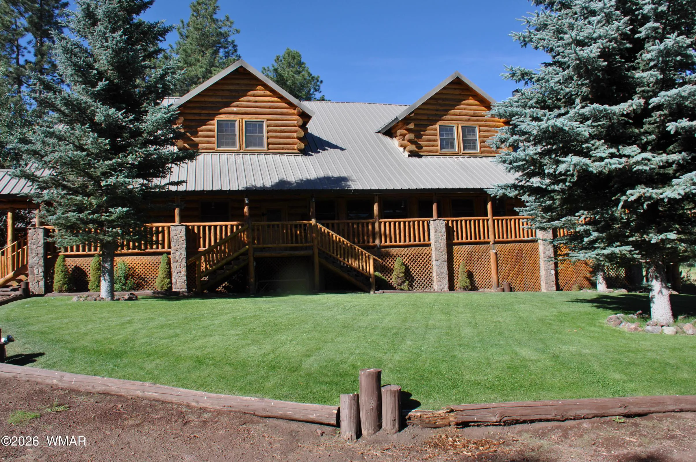 Restaraunt Lodge